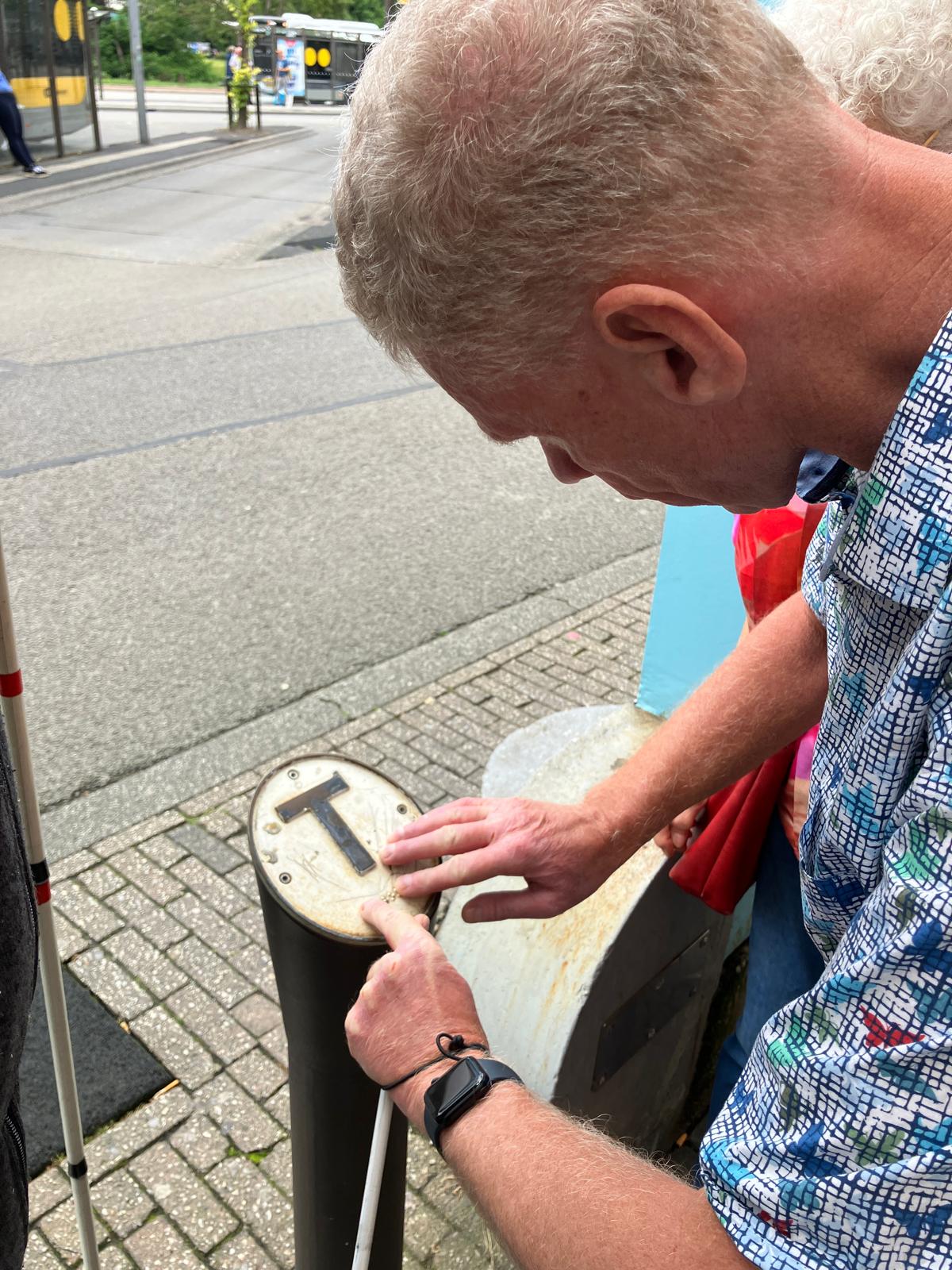 Foto 3 bij artikel "Aandachtspunten voor de blindengeleidelijnen in hoofdstation Groningen".